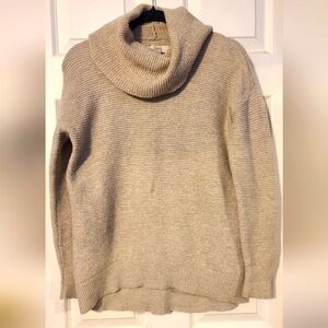 Ann Taylor LOFT knit Cream Sweater size S